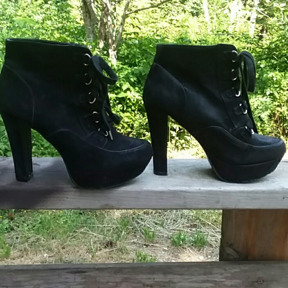 Sude ankle boots
